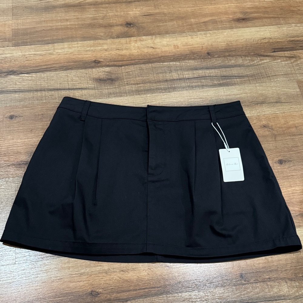 Active USA Black Mini Skirt